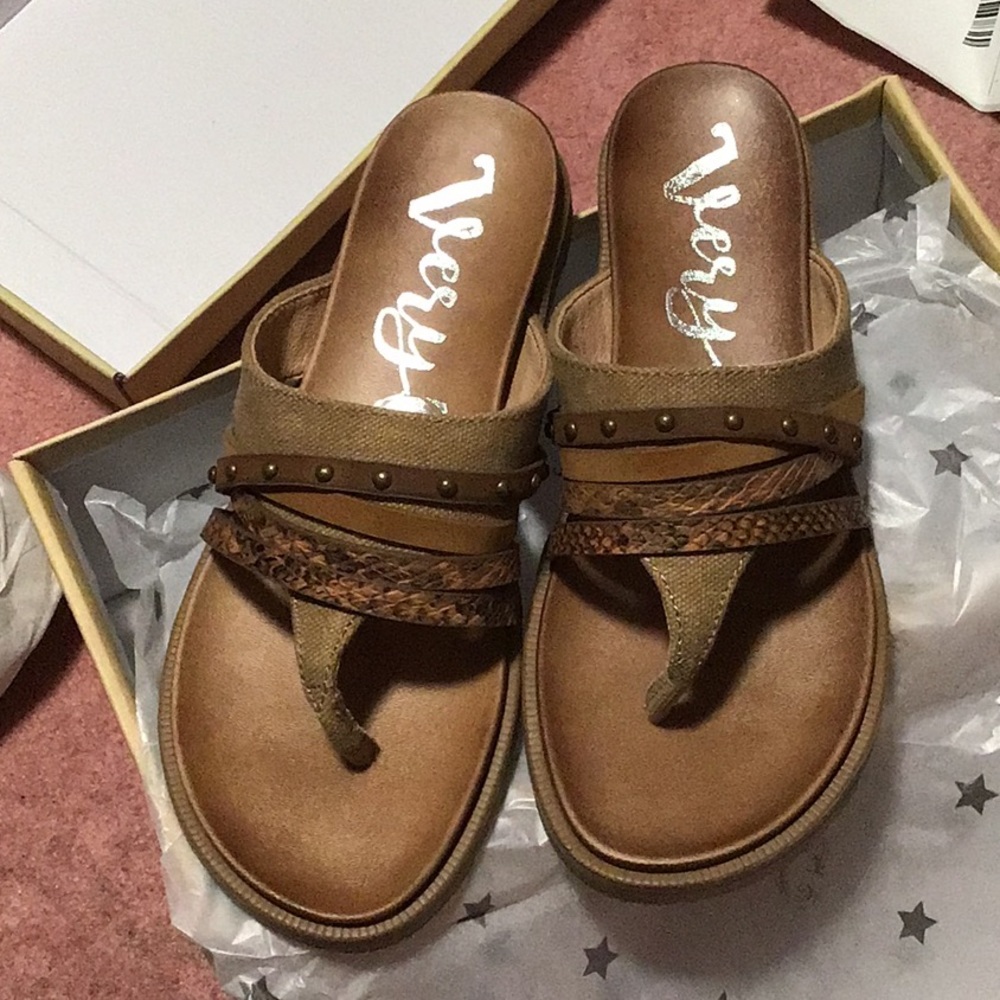 Very g canvas scrappy flip flop shoes size 6.5 (5.5 or 6) sandals